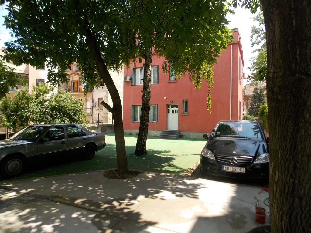 בלגרד Guest House Miss Depolo מראה חיצוני תמונה