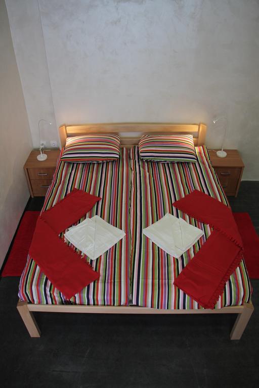 בלגרד Guest House Miss Depolo מראה חיצוני תמונה